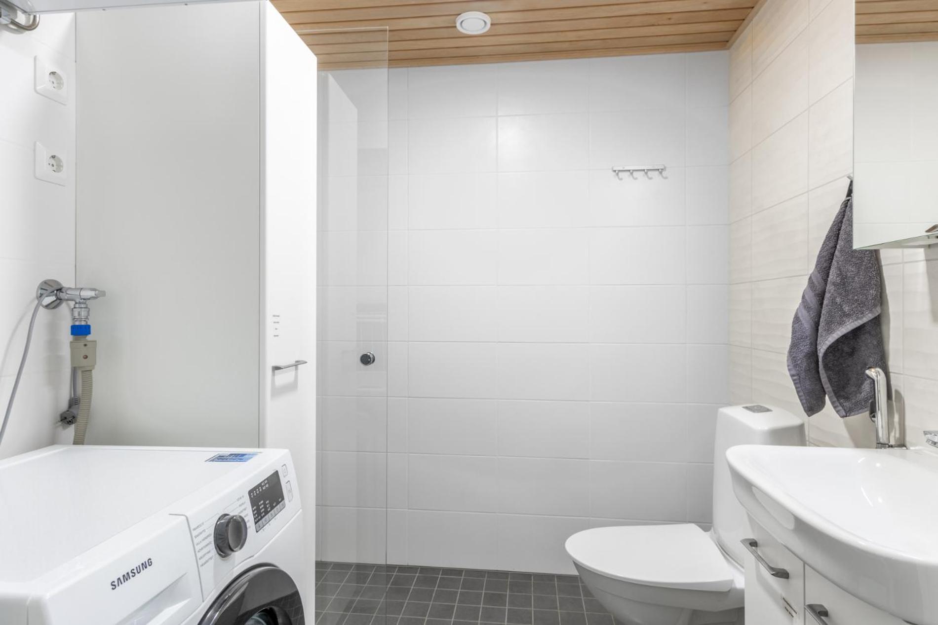 New Studio Apartment With Free Parking Kuopio Luaran gambar